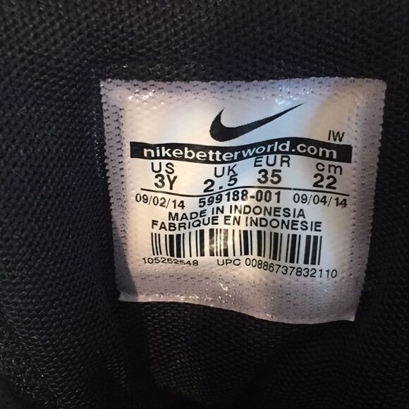 Nike team hustle sneakers - Picture 7 of 11